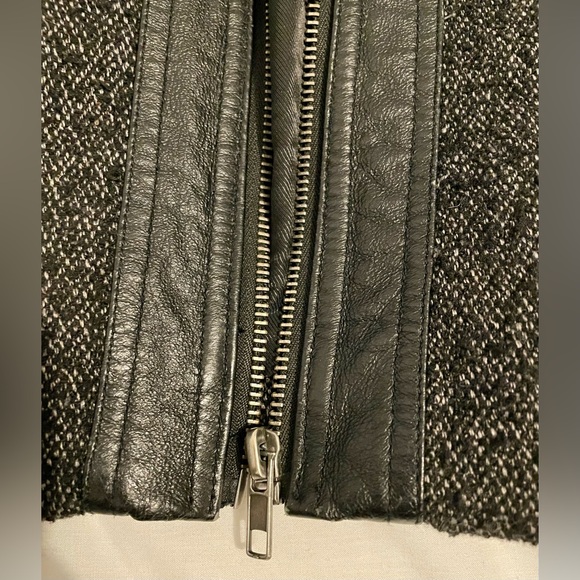 Le Château Jacket - Picture 3 of 9